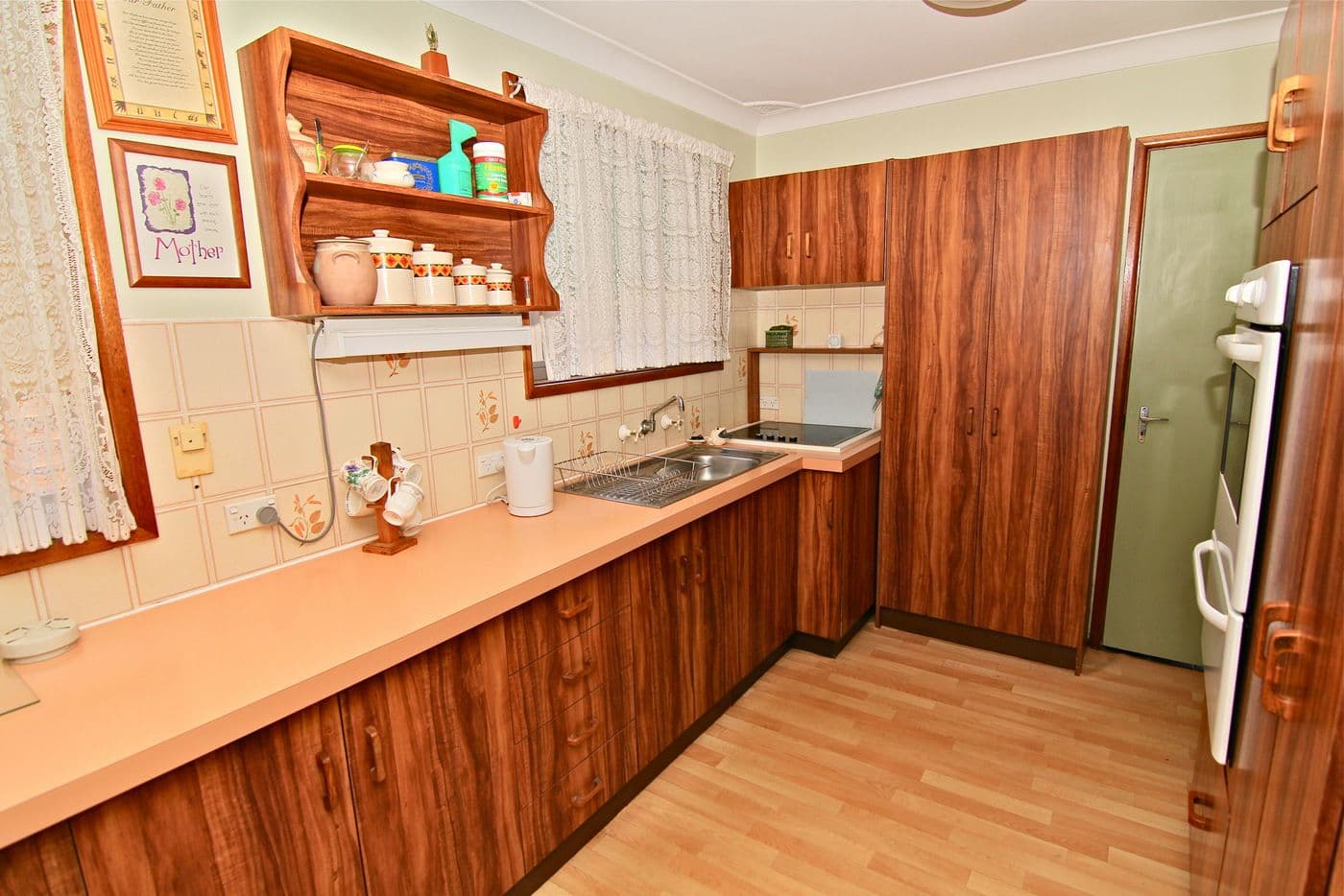 56 Emora Avenue, DAVISTOWN NSW 2251, Davistown - Thumbnail 5