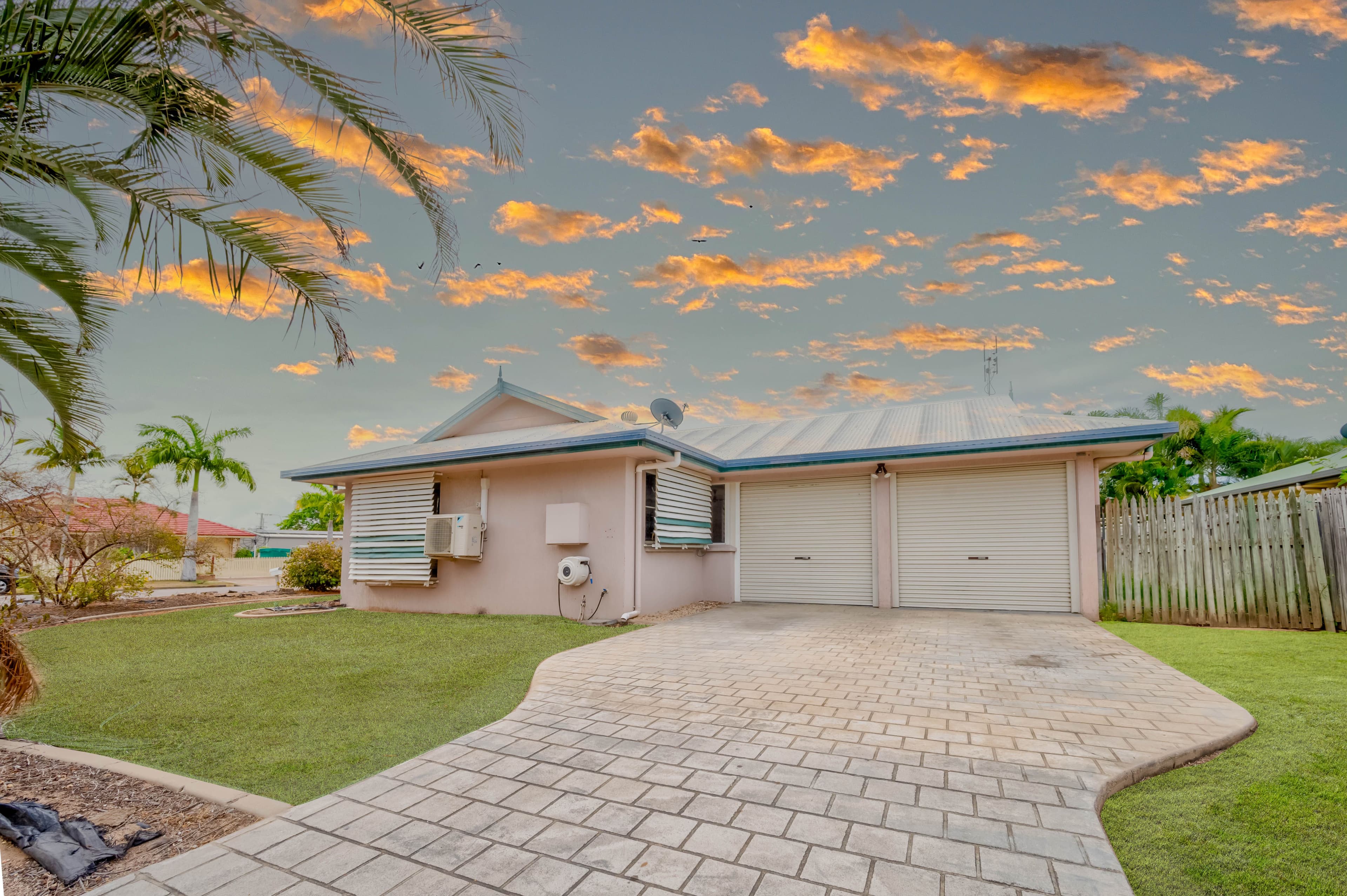 4 Santa Lucia Drive, Mount Louisa QLD 4814, Mount Louisa - Thumbnail 2