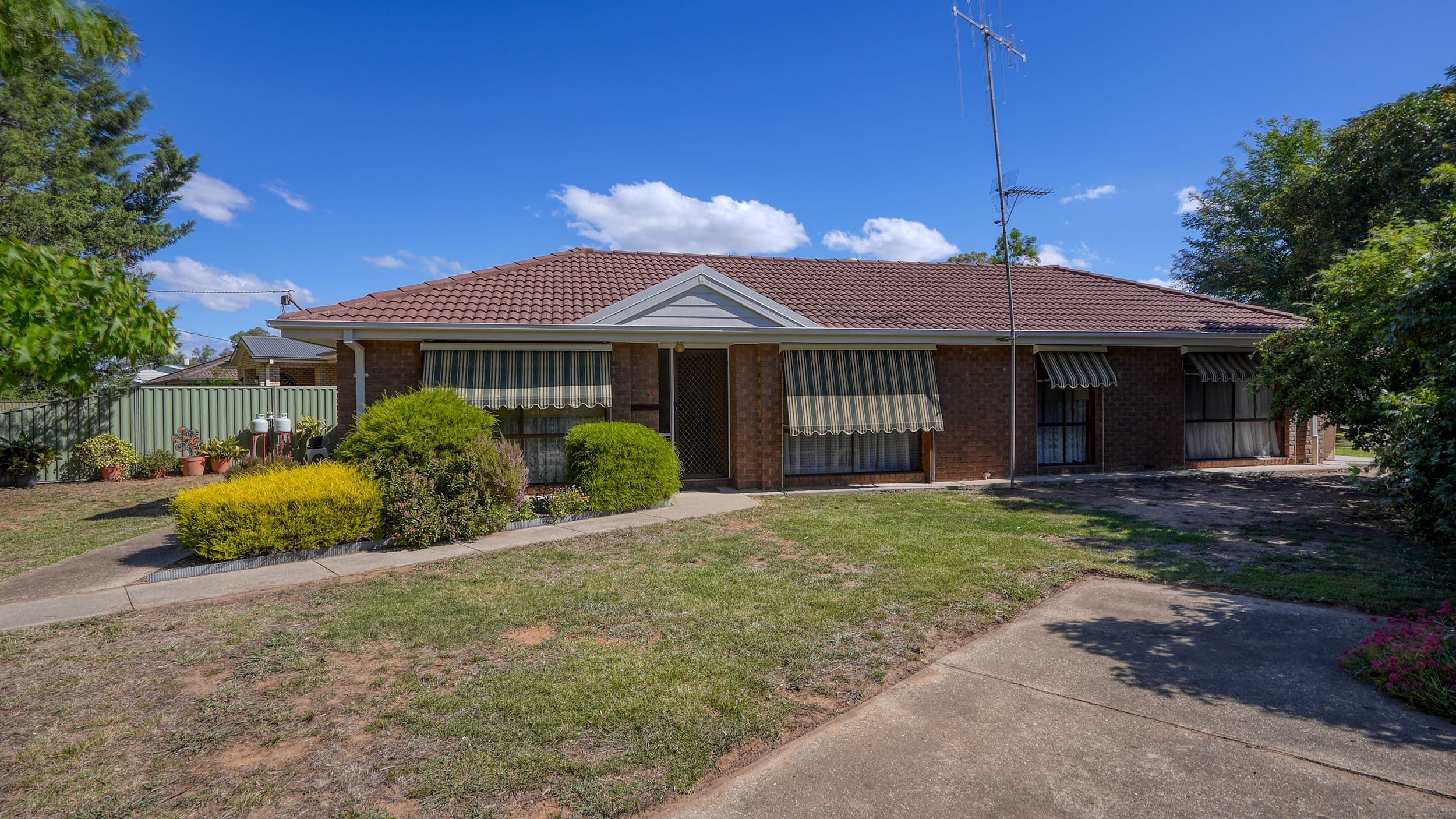 8 Anderson Street, Avenel VIC 3664, Avenel - Thumbnail 3