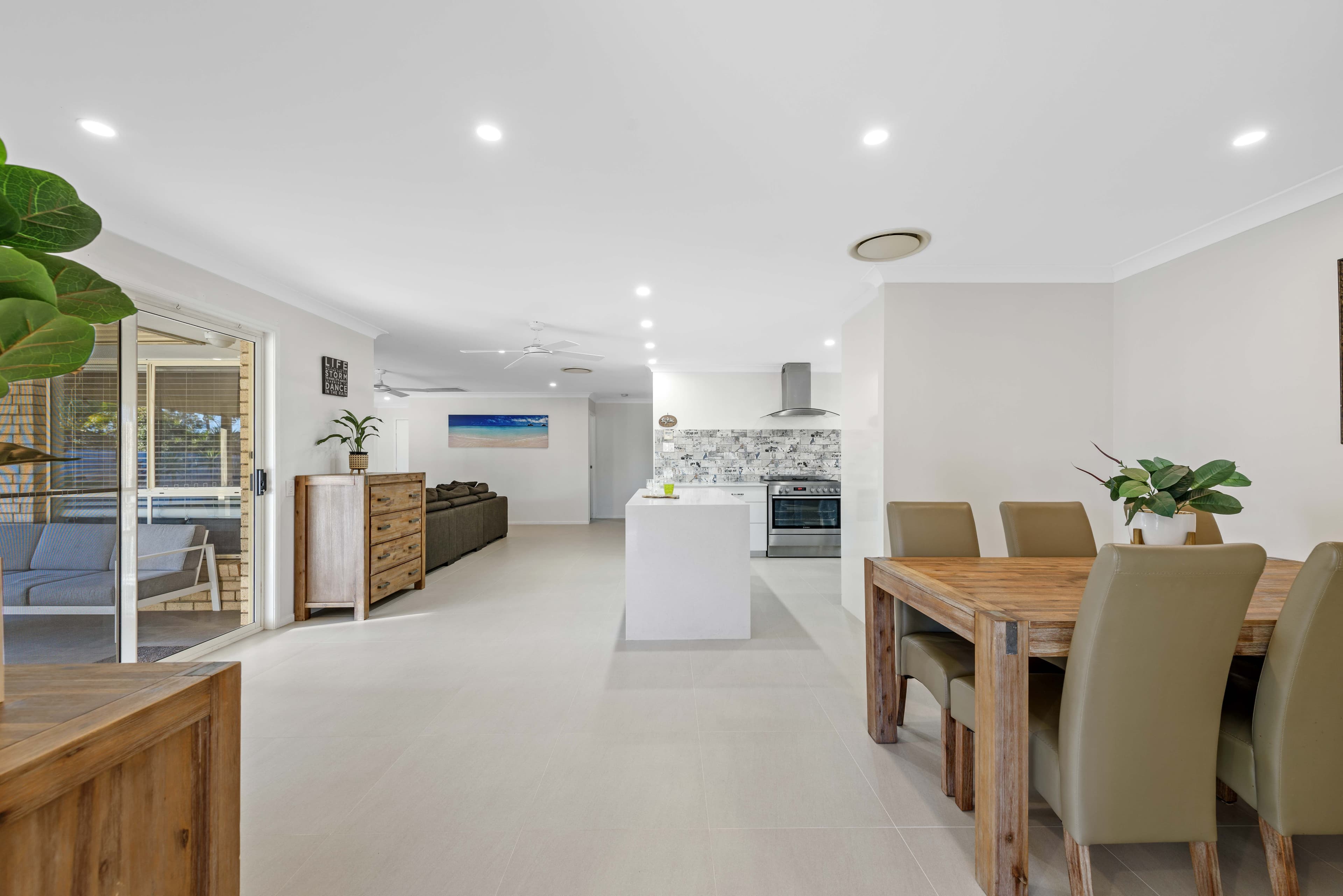 9 Gale Street, Redcliffe QLD 4020, Redcliffe - Thumbnail 5