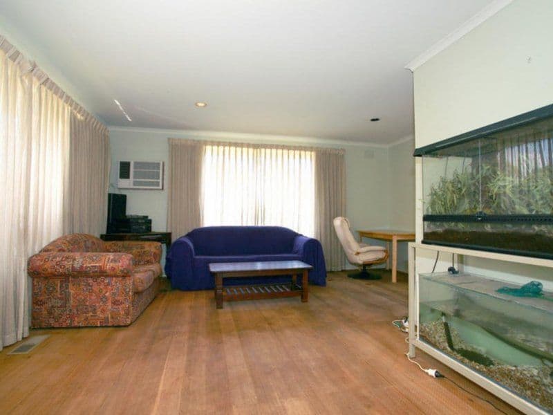 37 Kinsale Street, SEAFORD VIC 3198, Seaford - Thumbnail 2