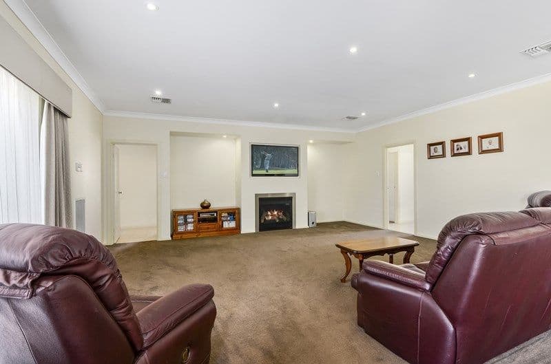 23 Hilltop Avenue, Mount Gambier SA 5290, Mount Gambier - Thumbnail 4
