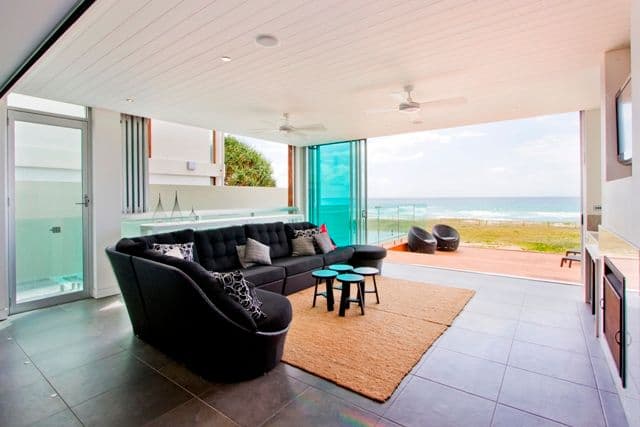 223 Hedges Avenue, MERMAID BEACH QLD 4218, Mermaid Beach - Thumbnail 2