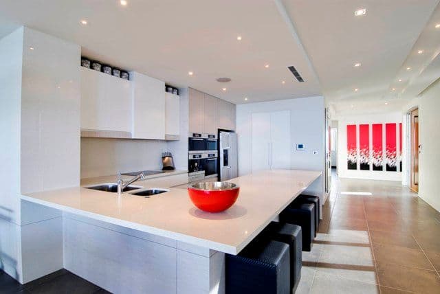 223 Hedges Avenue, MERMAID BEACH QLD 4218, Mermaid Beach - Thumbnail 3