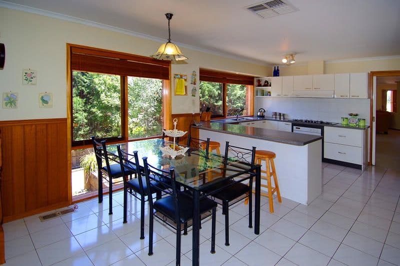 11 Pepper Court, WATTLE GLEN VIC 3096, Wattle Glen - Thumbnail 3