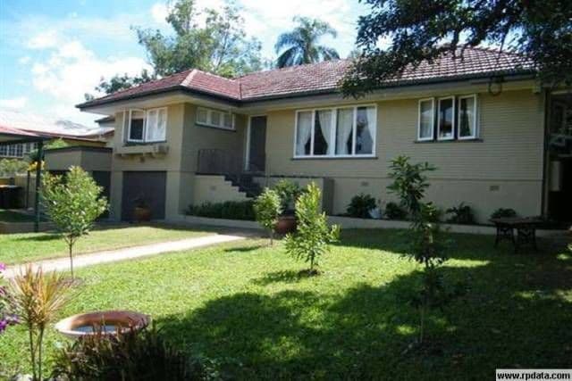 33 Lyon Avenue, OXLEY QLD 4075, Oxley - Image 1