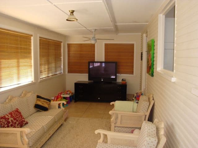 33 Lyon Avenue, OXLEY QLD 4075, Oxley - Thumbnail 3