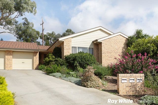 17 Southwell Place, QUEANBEYAN NSW 2620, Queanbeyan - Image 1