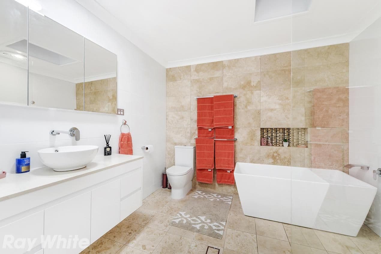 10 Berrigan Street, Winston Hills - Thumbnail 4