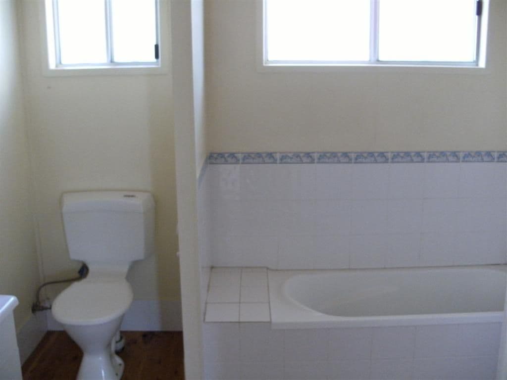 1 Murphy Street, POINT VERNON QLD 4655, Point Vernon - Thumbnail 3