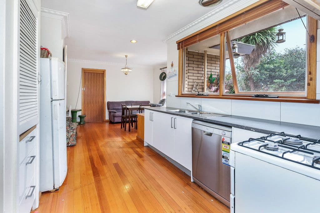 23 Christine Avenue, Alfredton VIC 3350, Alfredton - Thumbnail 3