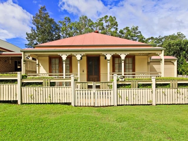 10  Grasstree Place, FOREST LAKE QLD 4078, Forest Lake - Image 1