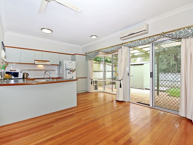 10  Grasstree Place, FOREST LAKE QLD 4078, Forest Lake - Thumbnail 2