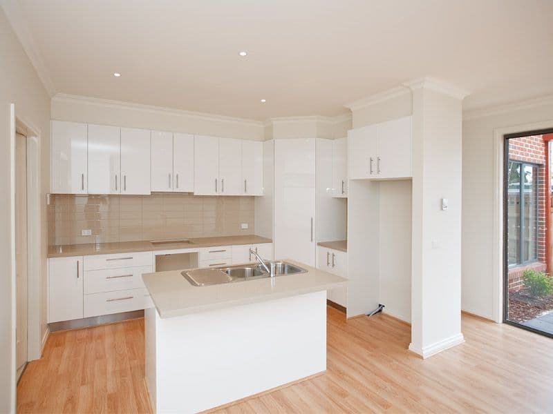 2 Garrawang Lane, BURWOOD EAST VIC 3151, Burwood East - Thumbnail 5