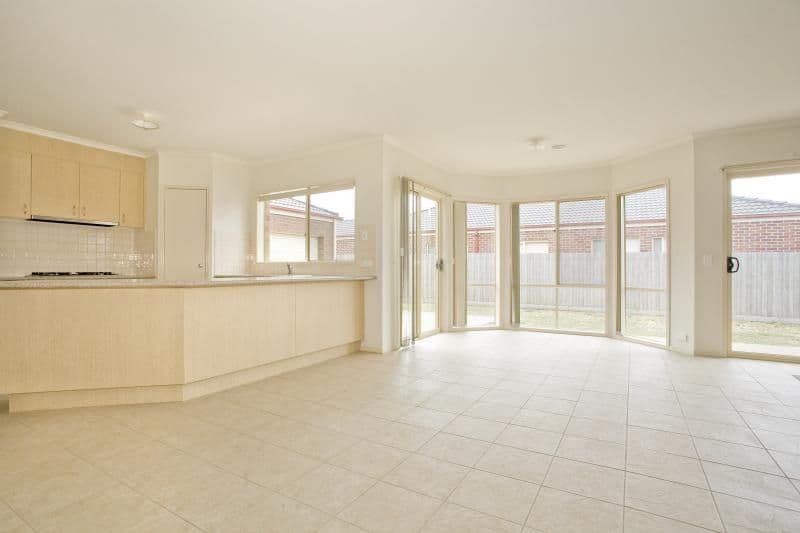 13 Magnolia Court, LARA VIC 3212, Lara - Thumbnail 4