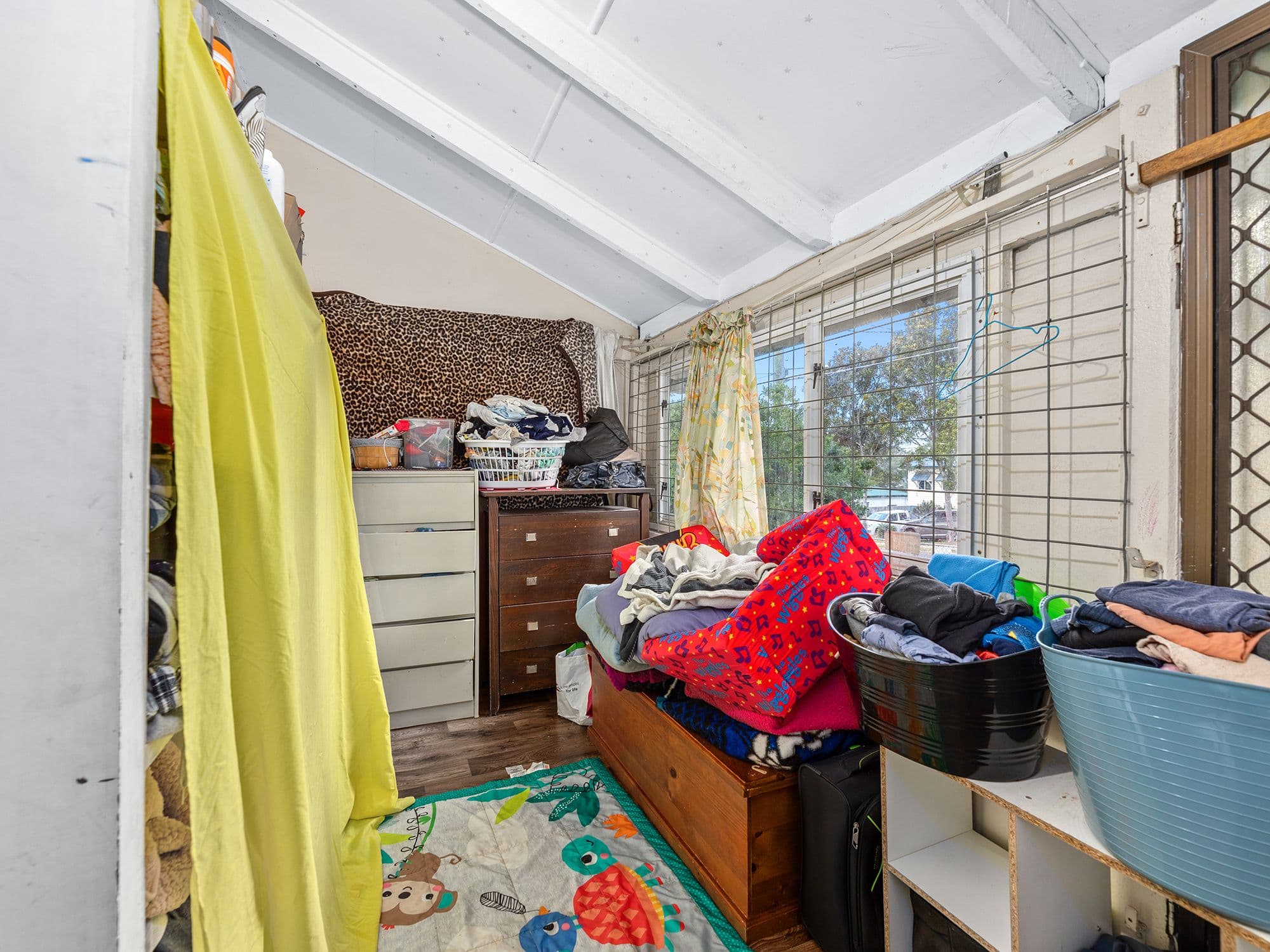 5 Woodford Street, One Mile QLD 4305, One Mile - Thumbnail 4
