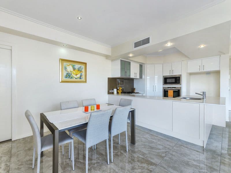 52 Underhill Avenue, Indooroopilly QLD 4068, Indooroopilly - Thumbnail 6