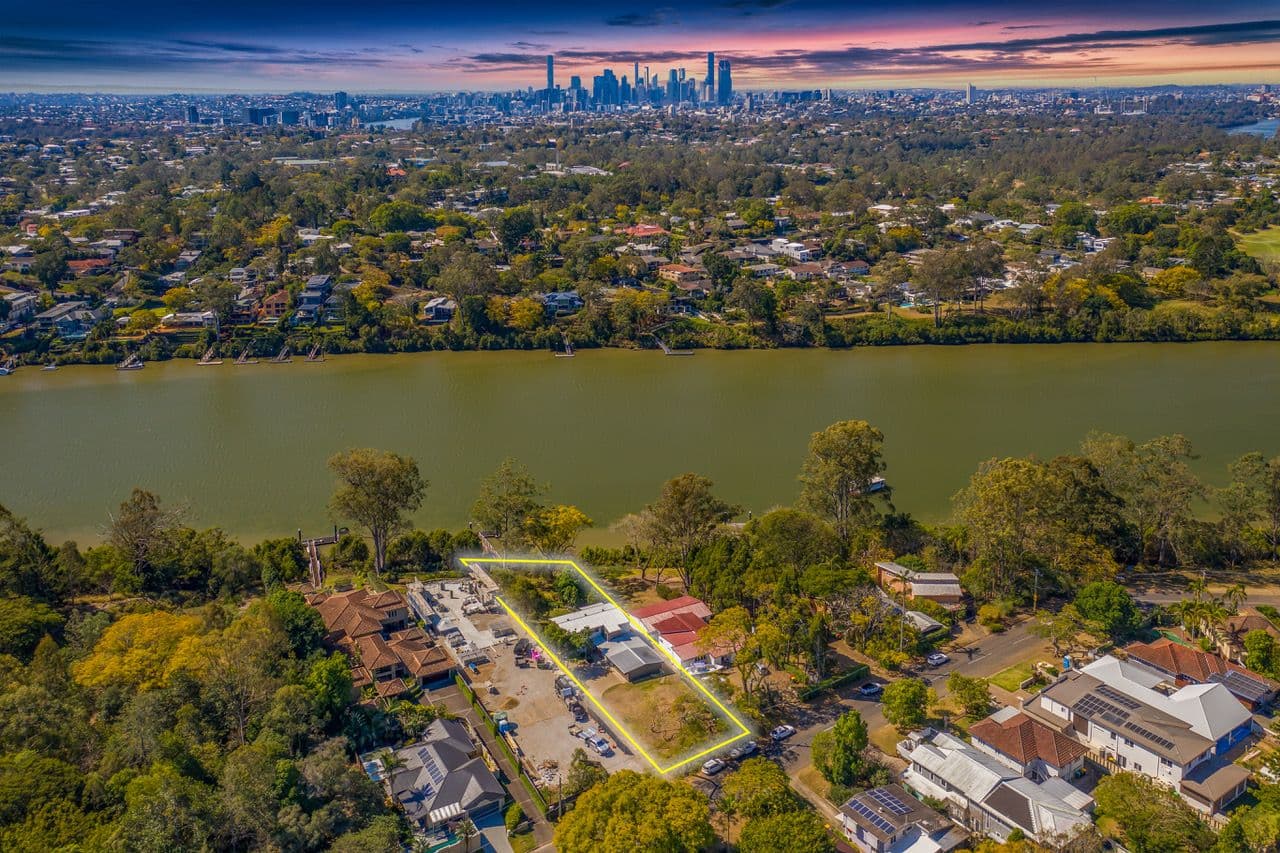 122 Queenscroft Street, Chelmer QLD 4068, Chelmer - Thumbnail 3