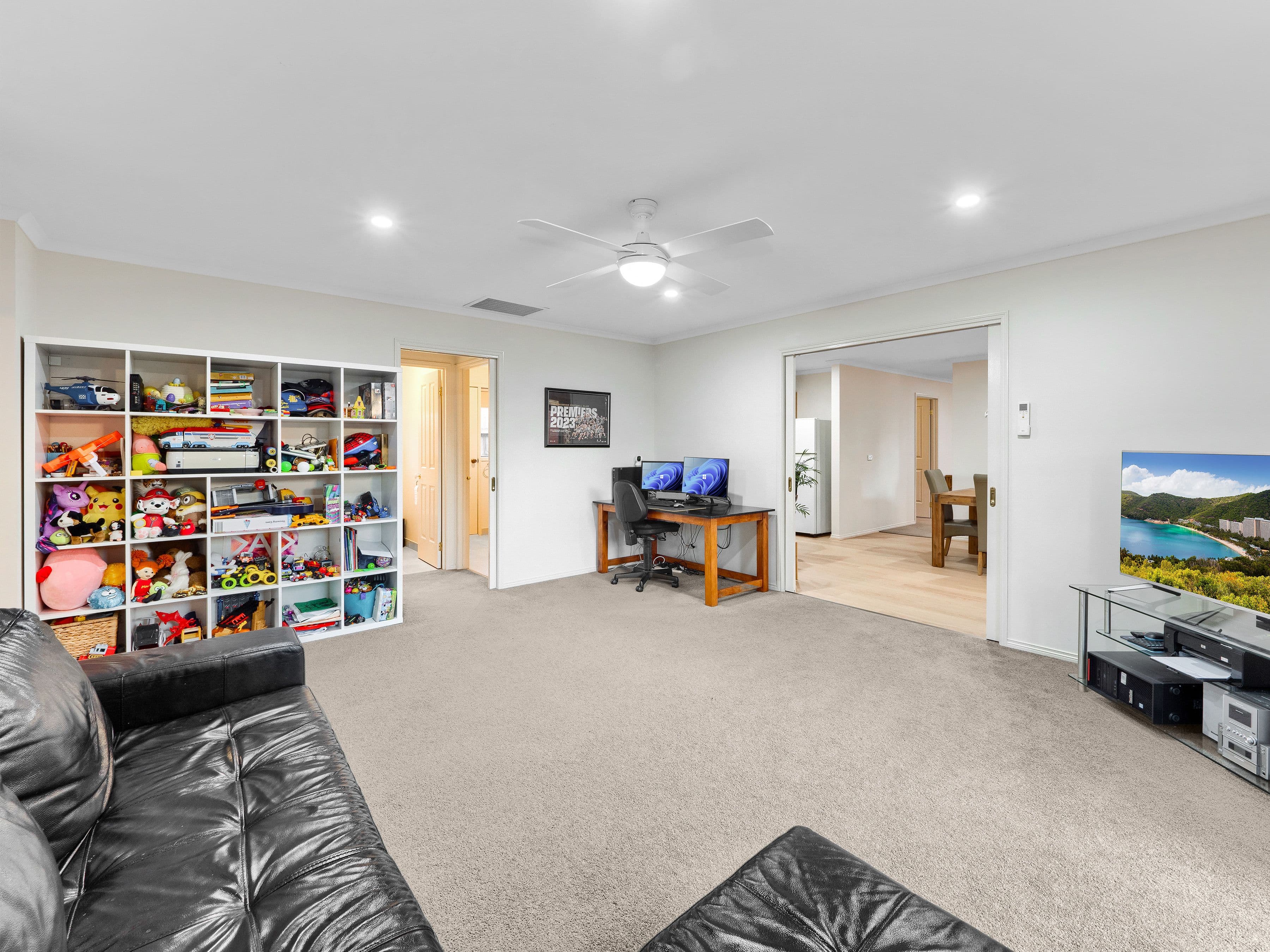 61 Breamlea Way, Cranbourne West VIC 3977, Cranbourne West - Thumbnail 3