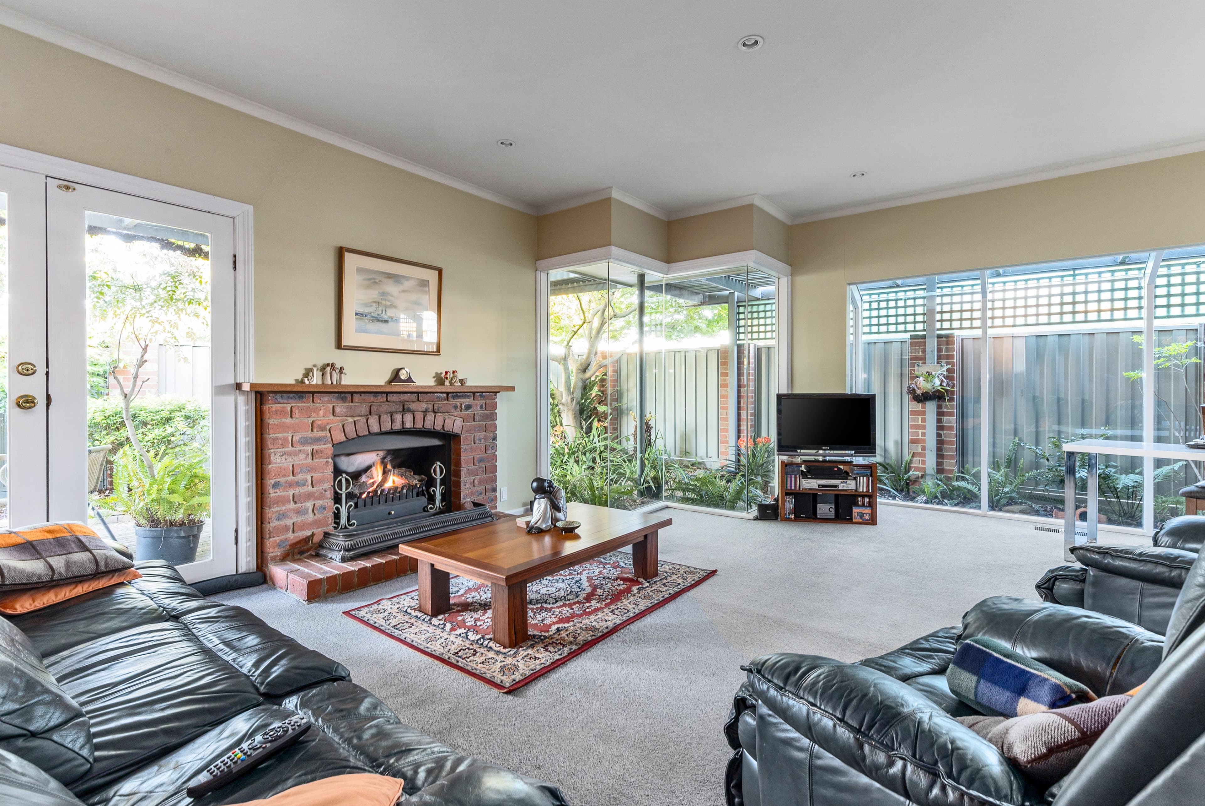 16 Civic Parade, Seaholme VIC 3018, Seaholme - Thumbnail 3