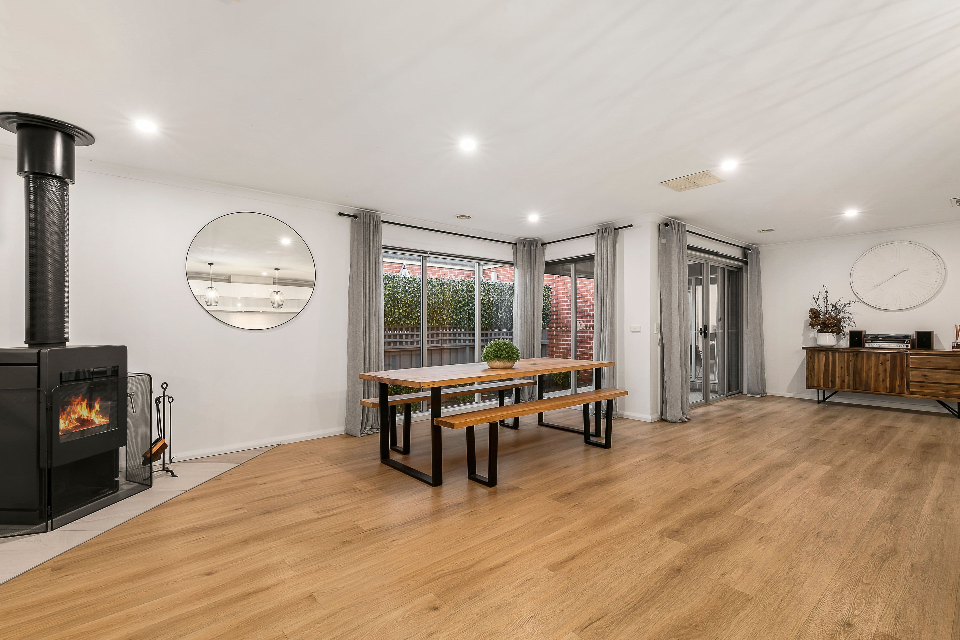 19 Abbotswood Road, Doreen VIC 3754, Doreen - Thumbnail 3