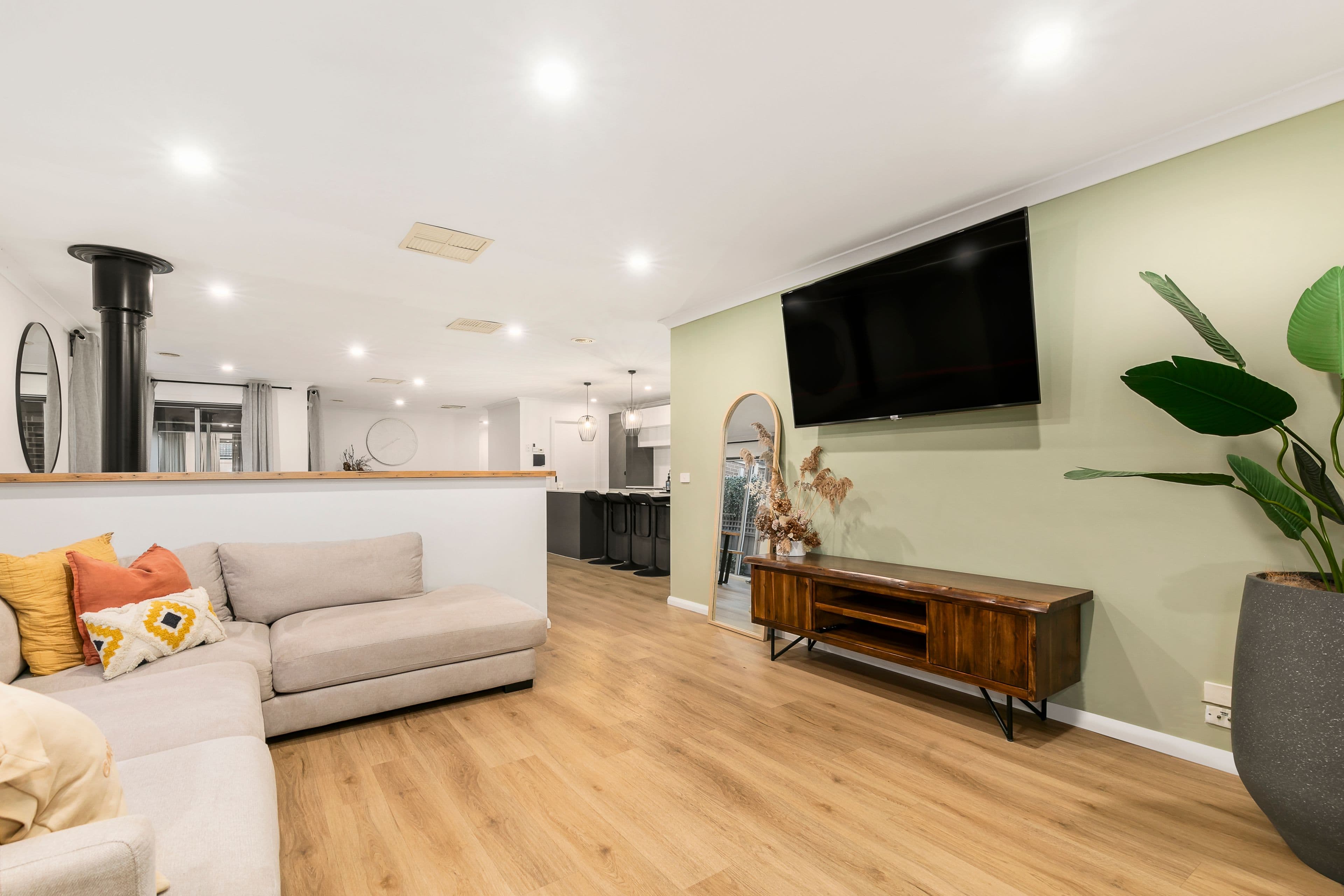 19 Abbotswood Road, Doreen VIC 3754, Doreen - Thumbnail 5
