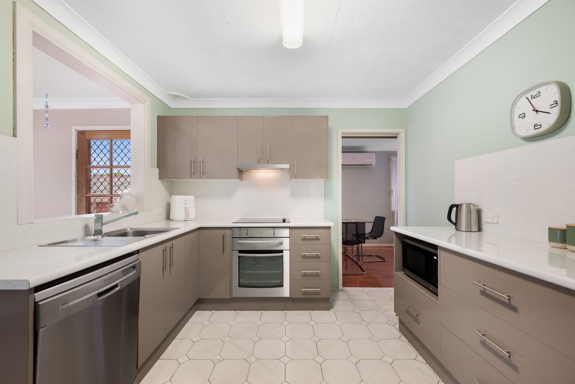 11 Hilliger Road, South Penrith NSW 2750, South Penrith - Thumbnail 3
