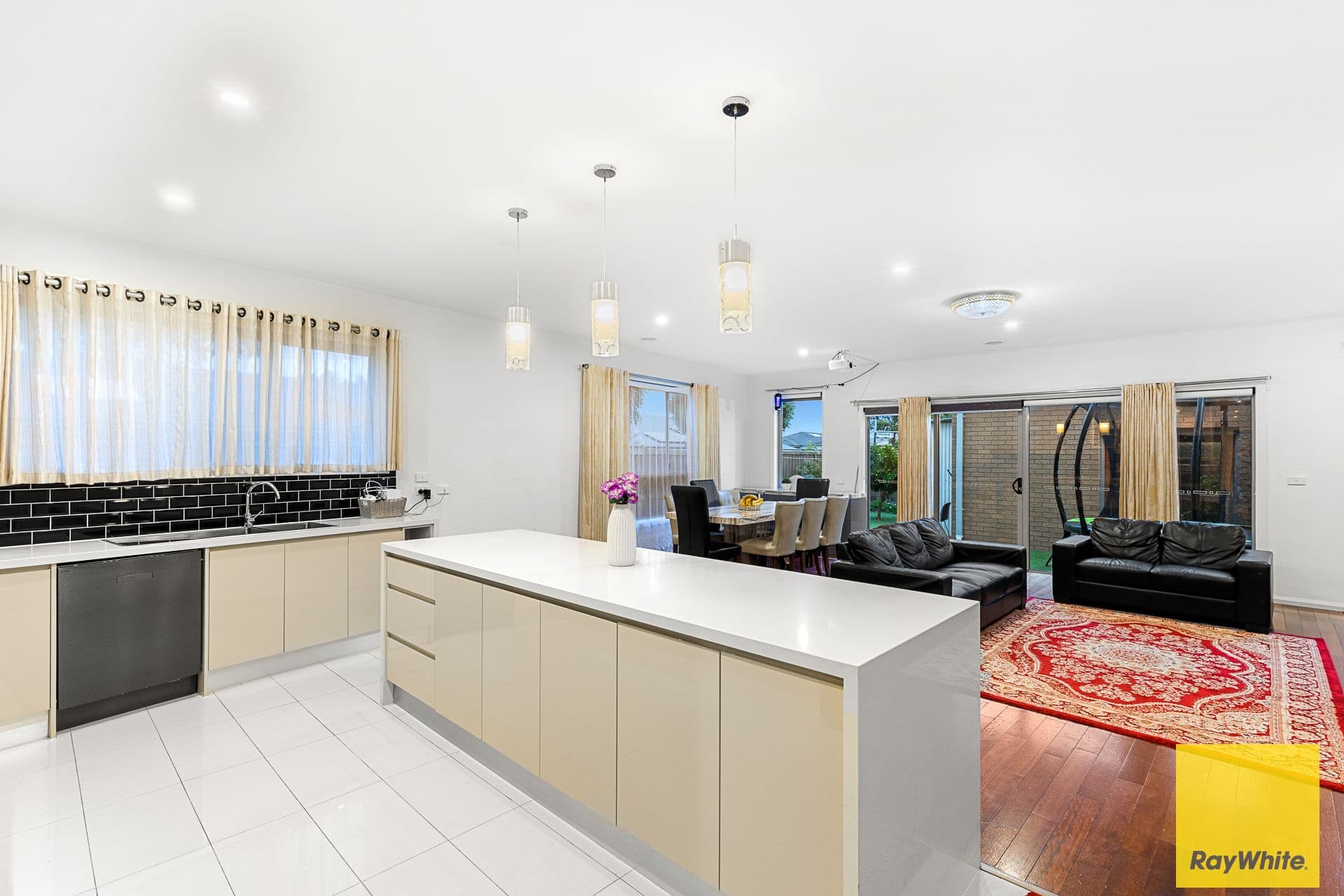 58 Bushlark Crescent, Williams Landing VIC 3027, Williams Landing - Thumbnail 2