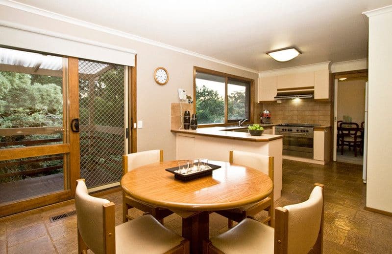12 Chantelle Rise, GREENSBOROUGH VIC 3088, Greensborough - Thumbnail 5