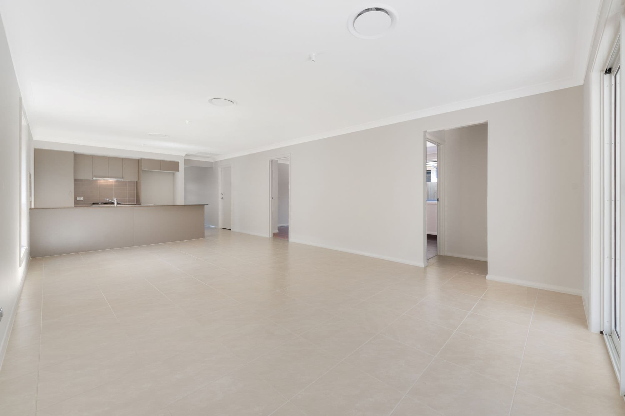 36 Crystal Palace Way, Leppington - Thumbnail 3