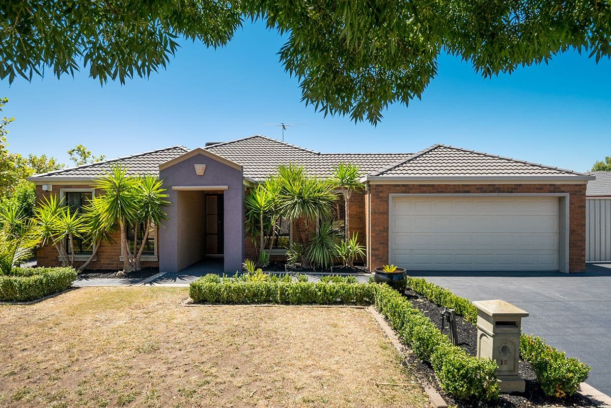 16 Mosman Way, Craigieburn VIC 3064, Craigieburn - Image 1