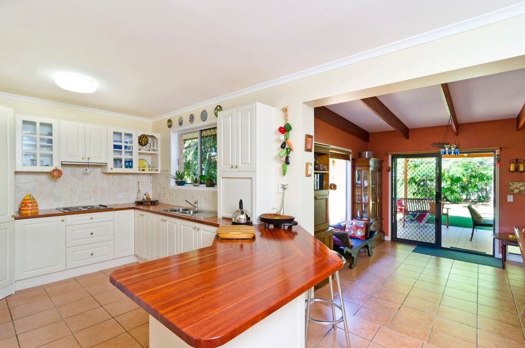6 Boodera Road, PALM BEACH QLD 4221, Palm Beach - Image 1