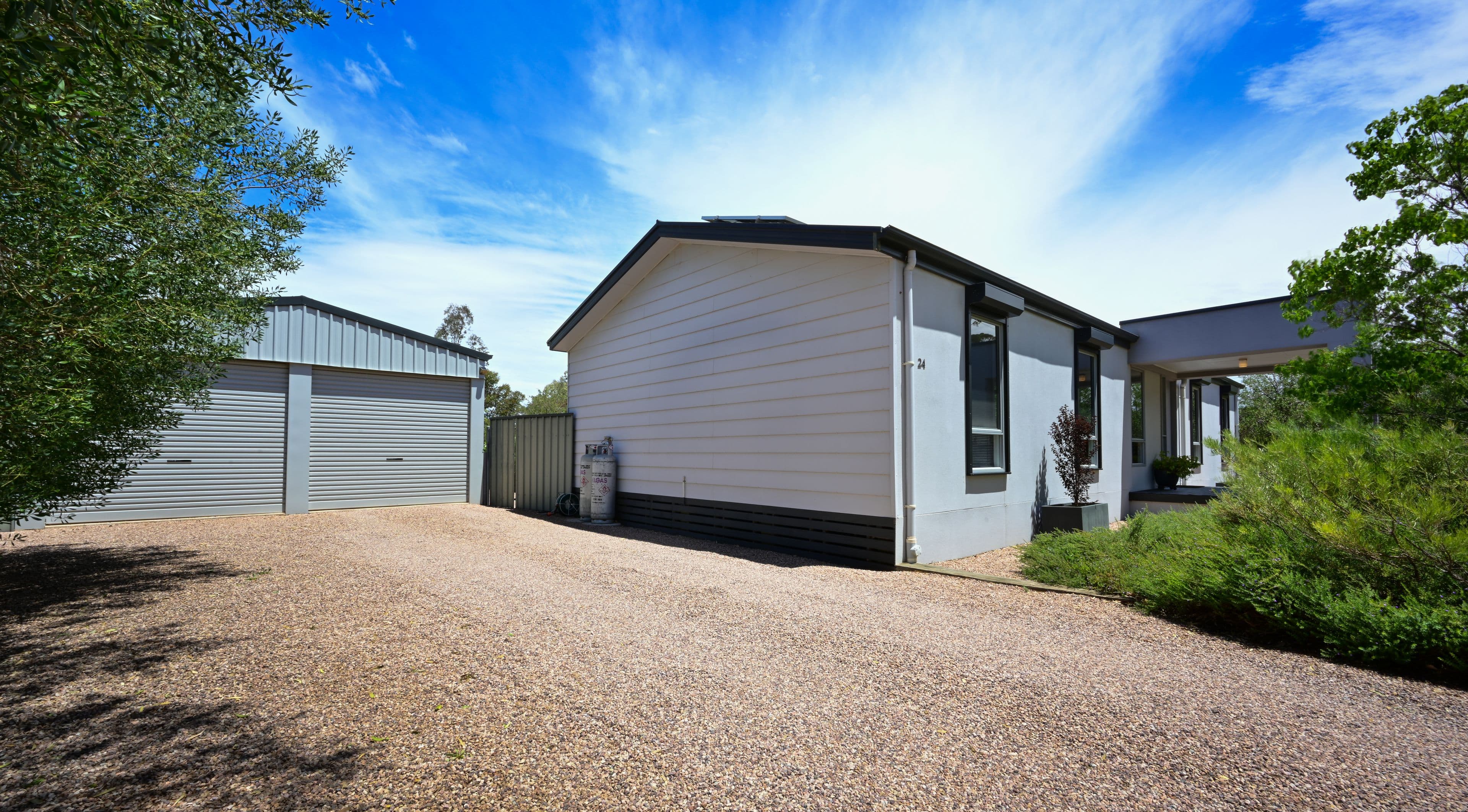 24 Callier Avenue, Stirling North SA 5710, Stirling North - Thumbnail 2