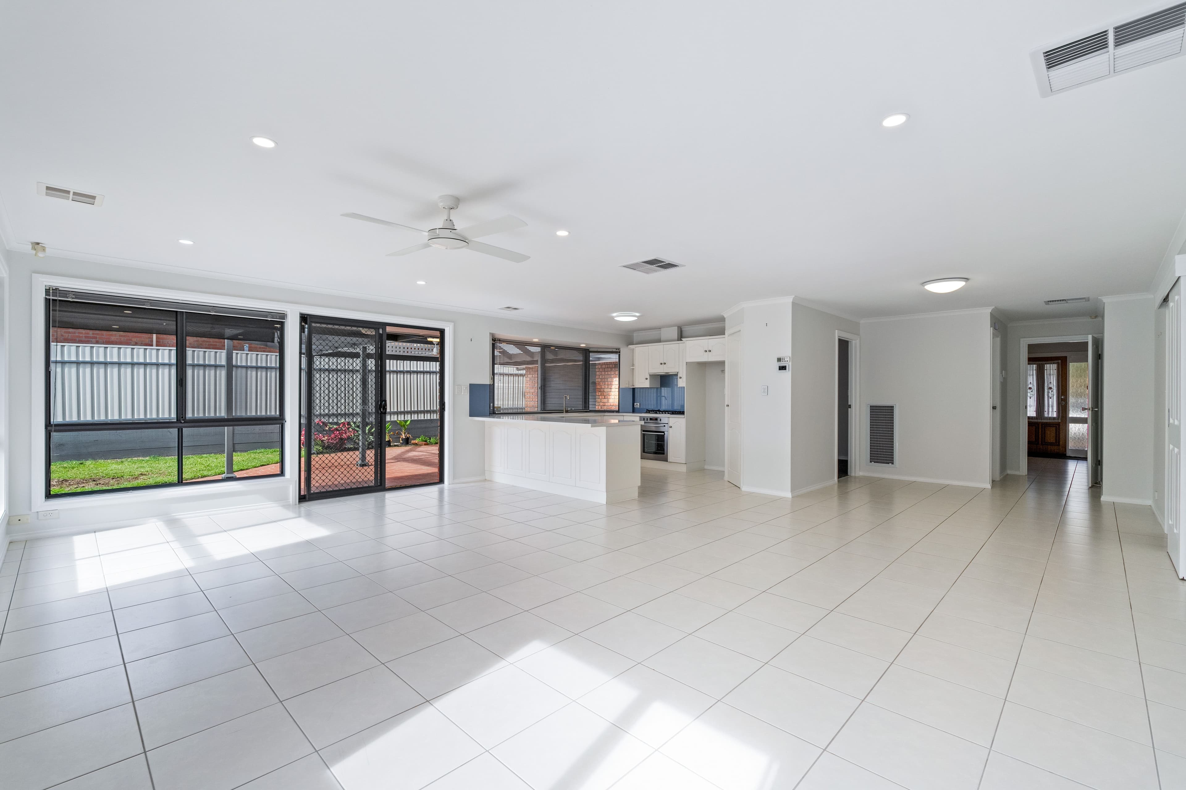 1 Talladira Way, Woodcroft SA 5162, Woodcroft - Thumbnail 4