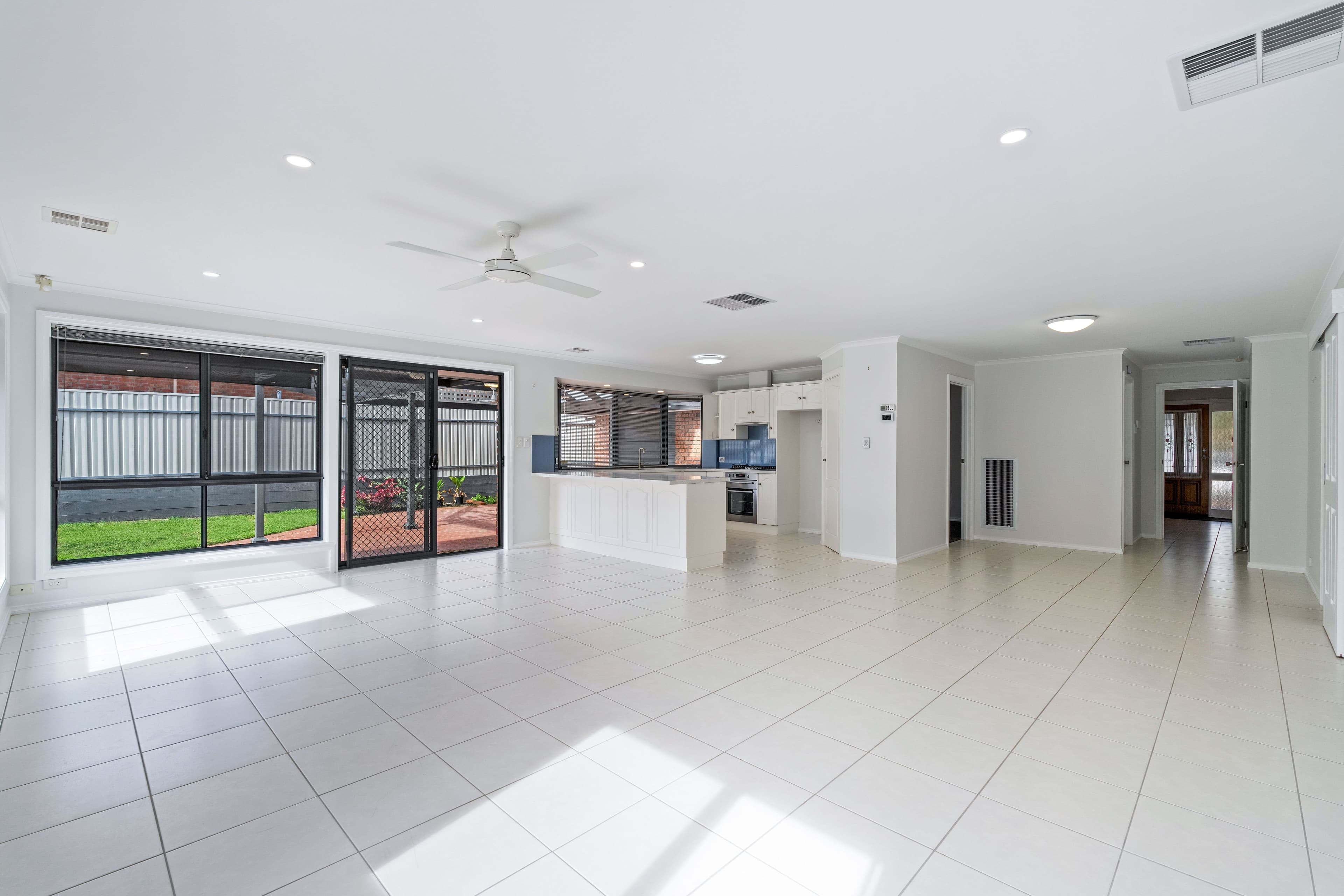 1 Talladira Way, Woodcroft SA 5162, Woodcroft - Thumbnail 8