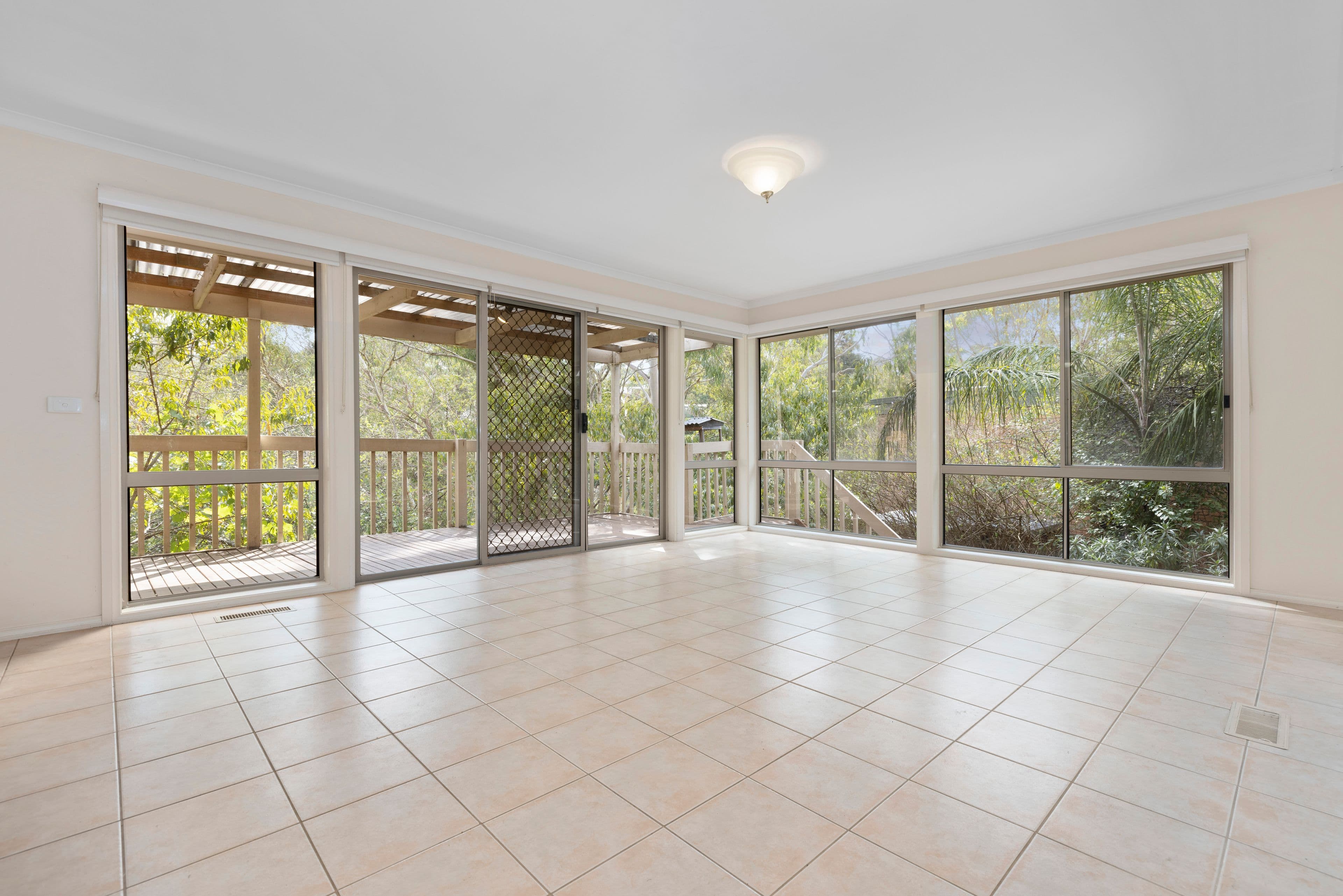 17 Sorrel Crescent, Warranwood VIC 3134, Warranwood - Thumbnail 3