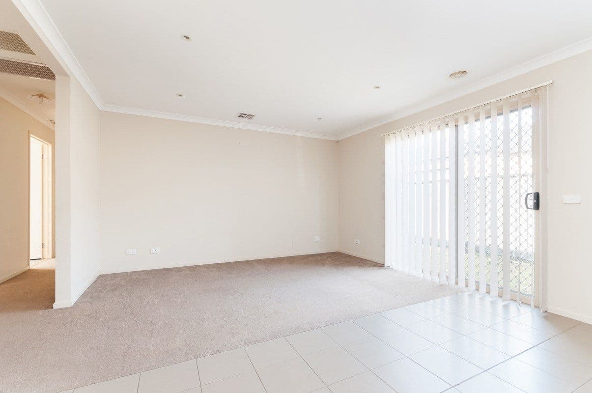 6 Pirianda Court, GREENVALE VIC 3059, Greenvale - Thumbnail 4