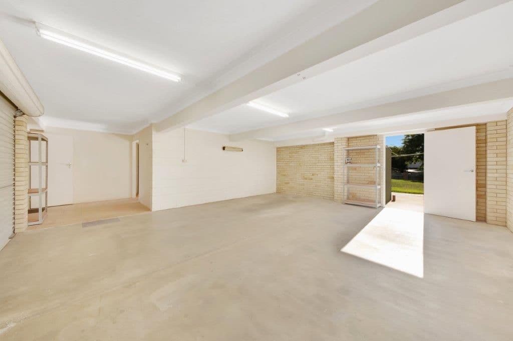 10 J Hickey Avenue, Clinton QLD 4680, Clinton - Thumbnail 3