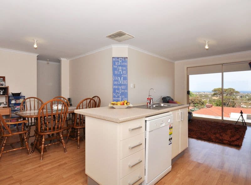 29 Darwendale Street, HUNTFIELD HEIGHTS SA 5163, Huntfield Heights - Thumbnail 3