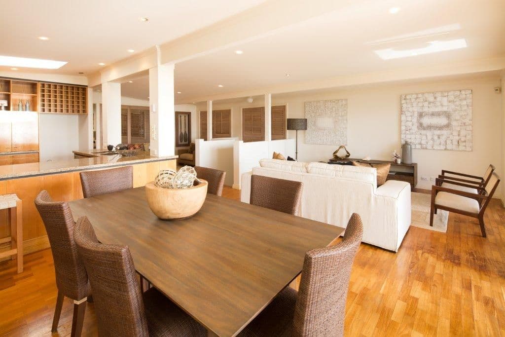 237 Hedges Avenue, MERMAID BEACH QLD 4218, Mermaid Beach - Thumbnail 4