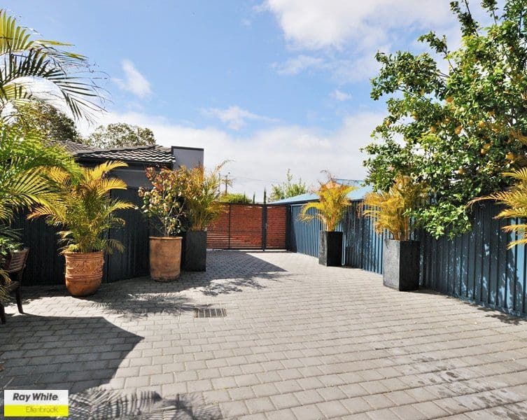 67A Napier Road, MORLEY WA 6062, Morley - Thumbnail 4