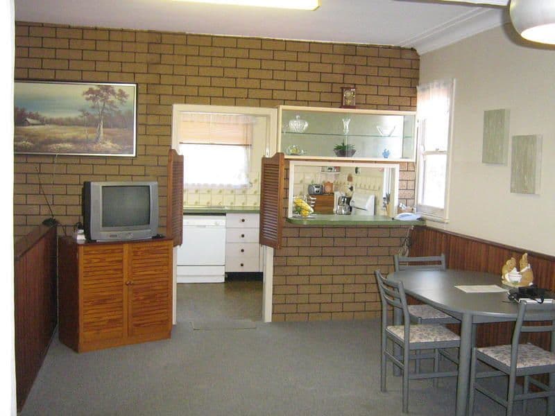 3 Dobson Crescent, RYDE NSW 2112, Ryde - Thumbnail 2