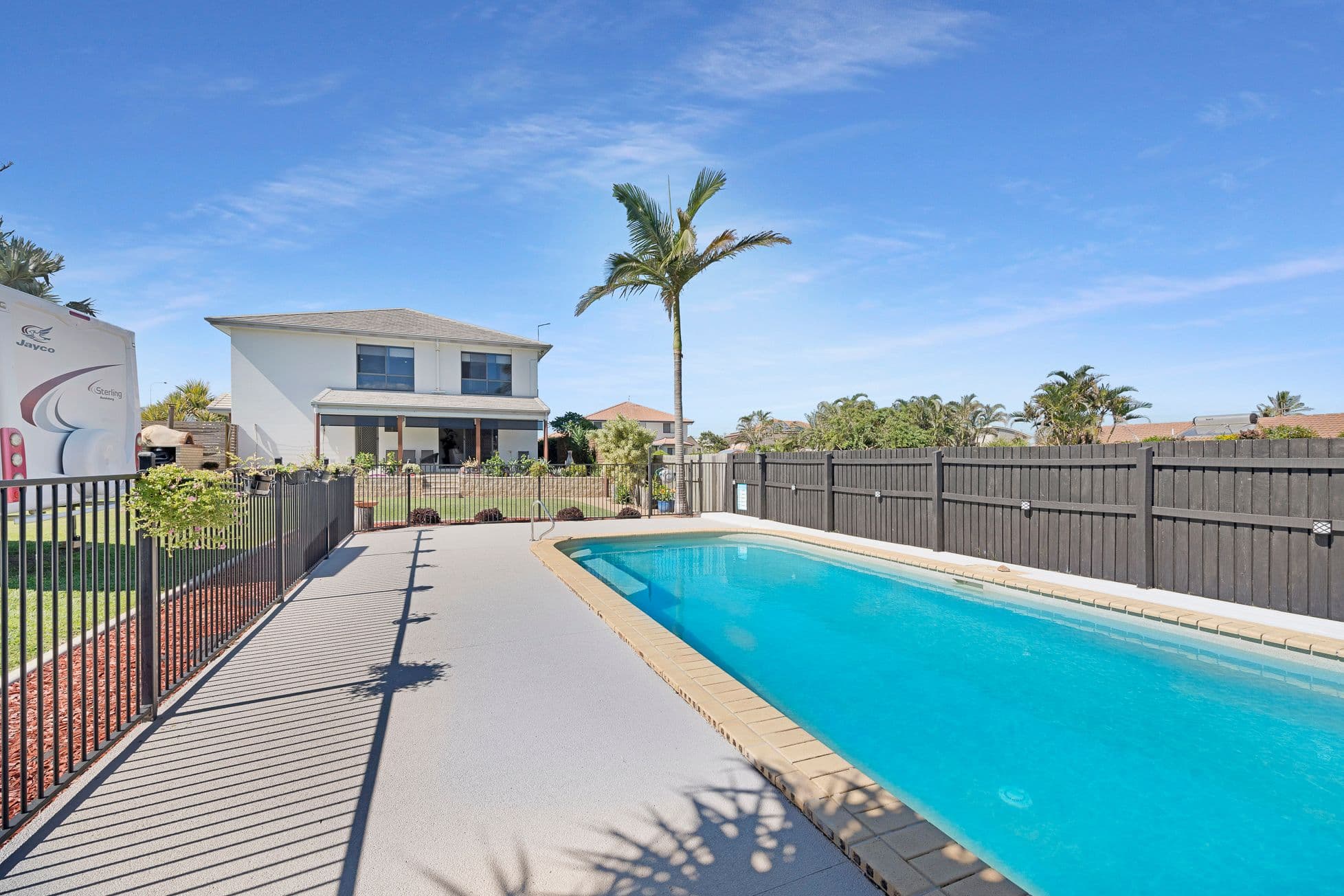 3 Arunda Street, Coral Cove QLD 4670, Coral Cove - Thumbnail 2