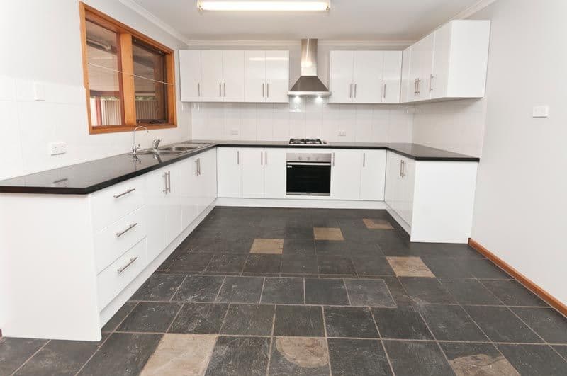 41 Lock Crescent, POORAKA SA 5095, Pooraka - Thumbnail 2