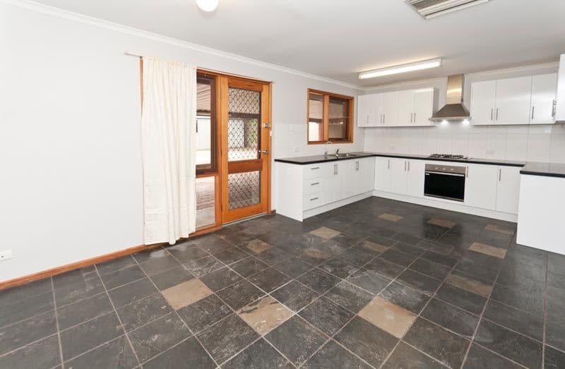 41 Lock Crescent, POORAKA SA 5095, Pooraka - Thumbnail 3