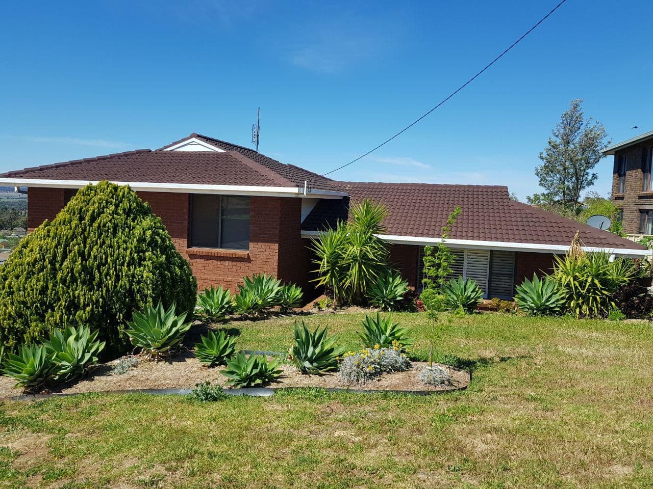 26 Albert Facey, Maidstone - Image 1