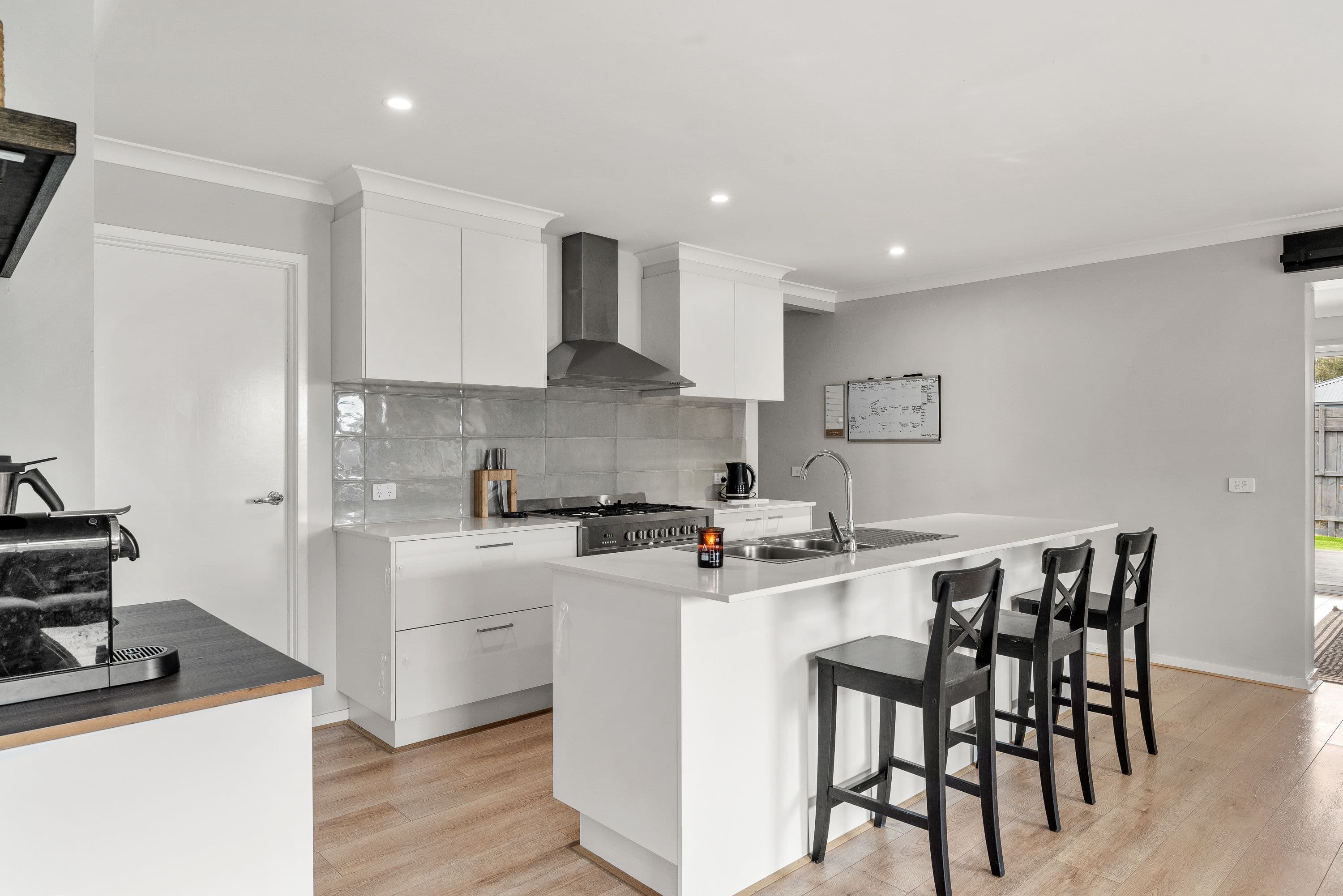 18 Thruxton Street, Cowes VIC 3922, Cowes - Thumbnail 3