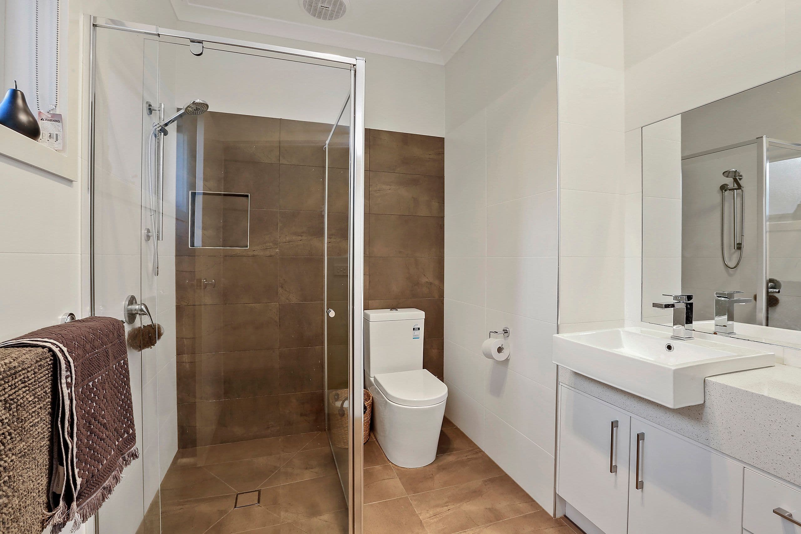 8 Hughes Street, Bell Park VIC 3215, Bell Park - Thumbnail 6
