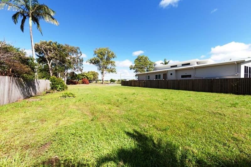 18 Crescent Avenue, HOPE ISLAND QLD 4212, Hope Island - Thumbnail 4