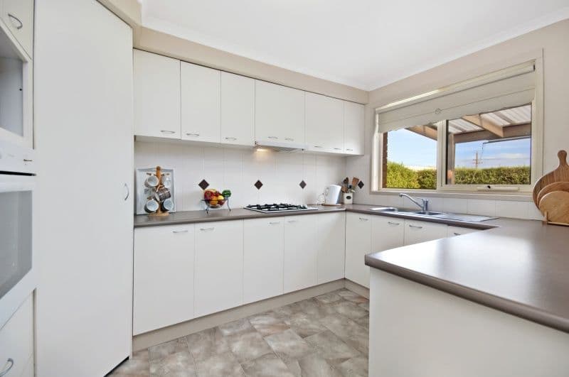 3 Toal Drive, WARRNAMBOOL VIC 3280, Warrnambool - Thumbnail 2
